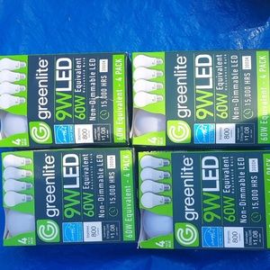 New 4 Packs Of Greenlite 9W LED Bulbs (16 total) New